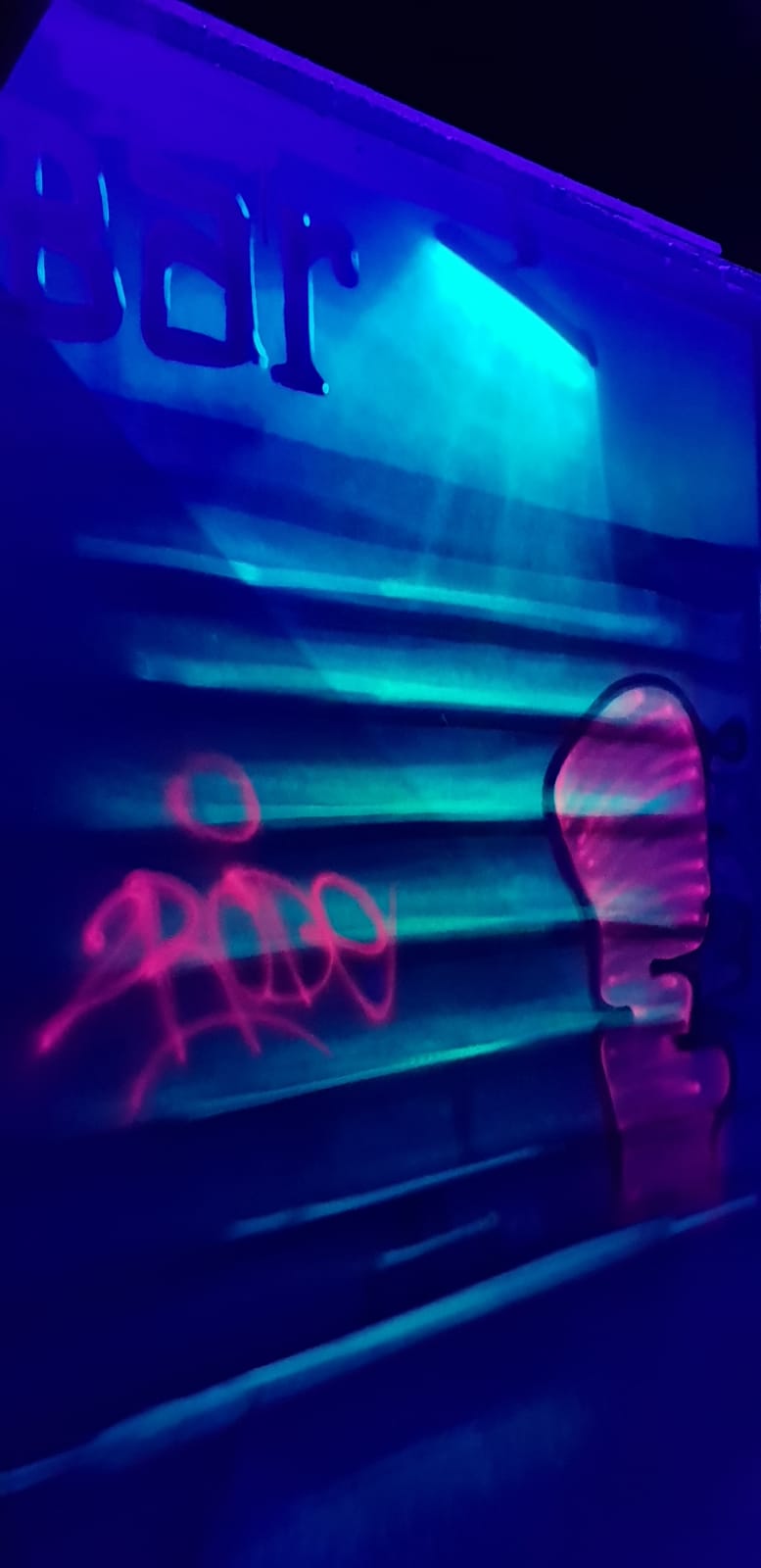 Labyrinthe du Cybergame Courbevoie sous lumière UV